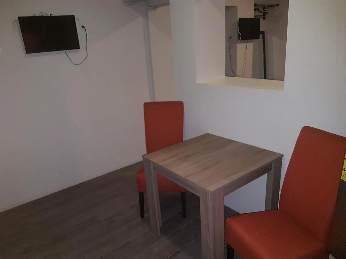 Hotel Estoril Willemstad 2*,  Curacao